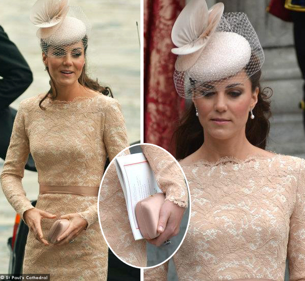 Kate wears Alexander McQueen Lace Dress to St Paul\u0026#39;s Cathedral Service  