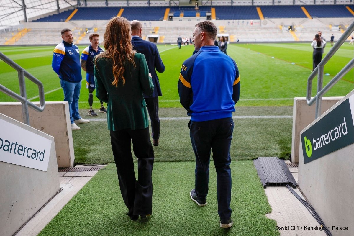 Kate walks onto Headingley pitch