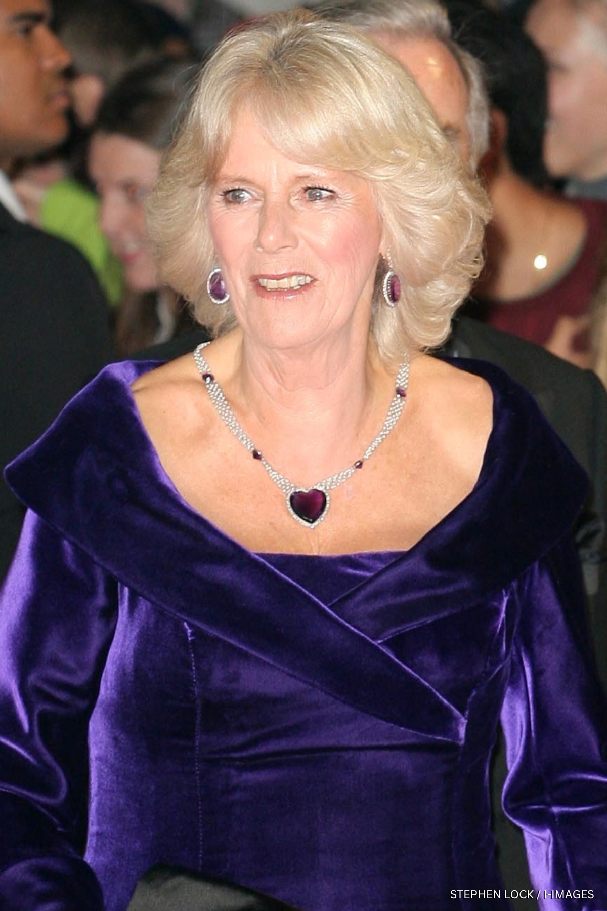 Camilla wearing heart necklace to Skyfall premiere