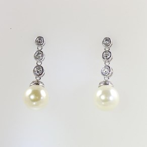 Heavenly Necklaces Faux Pearl and Diamond Earrings