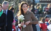 Duchess Kate wears Orla Kiely dress and Aquatalia ankle boots for her visit to The Art Room, Oxford