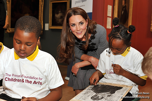 Kate Wears Grey Orla Kiely Dress To The Dulwich Picture Gallery