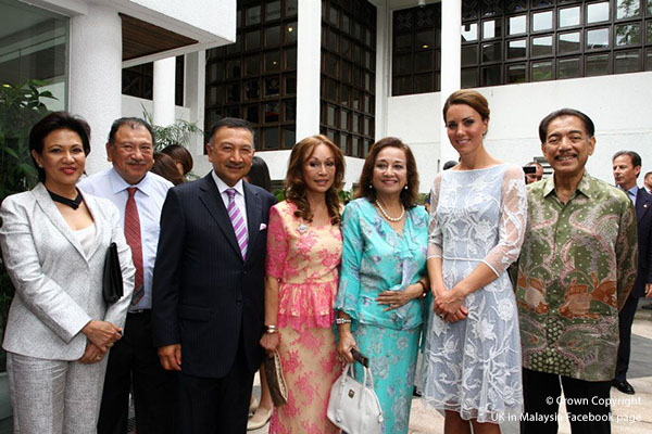 Duchess of Kate wears ice blue Temperley lace dress