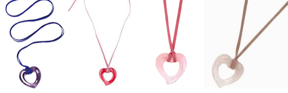 The Lola Rose heart necklace came in many different colours