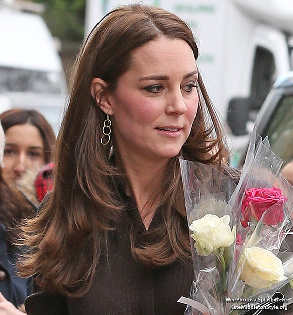 Kate wore gold "Mirabelle" earrings for her visit to The Fostering Network