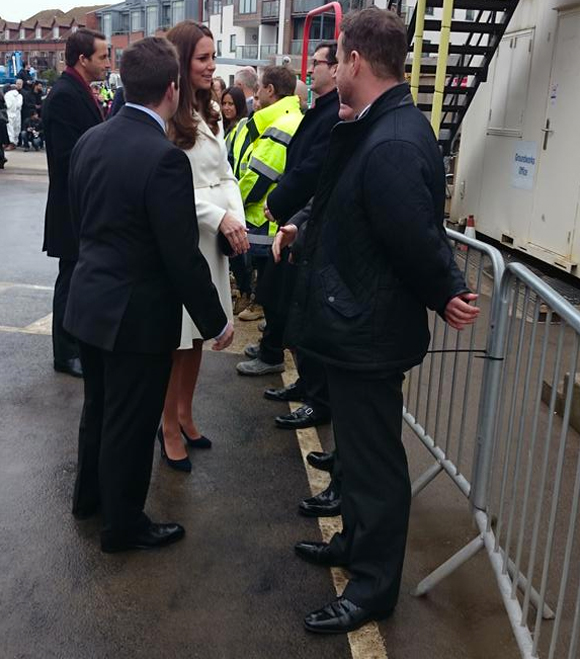 The Duchess of Cambridge meets construction crew of the new Ben Ainslie Racing HQ in Portsmouth, via @KensingtonRoyal