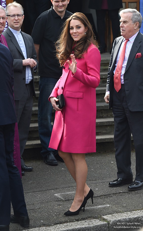(Kate Middleton) Duchess of Cambridge in hot pink mulberry coat