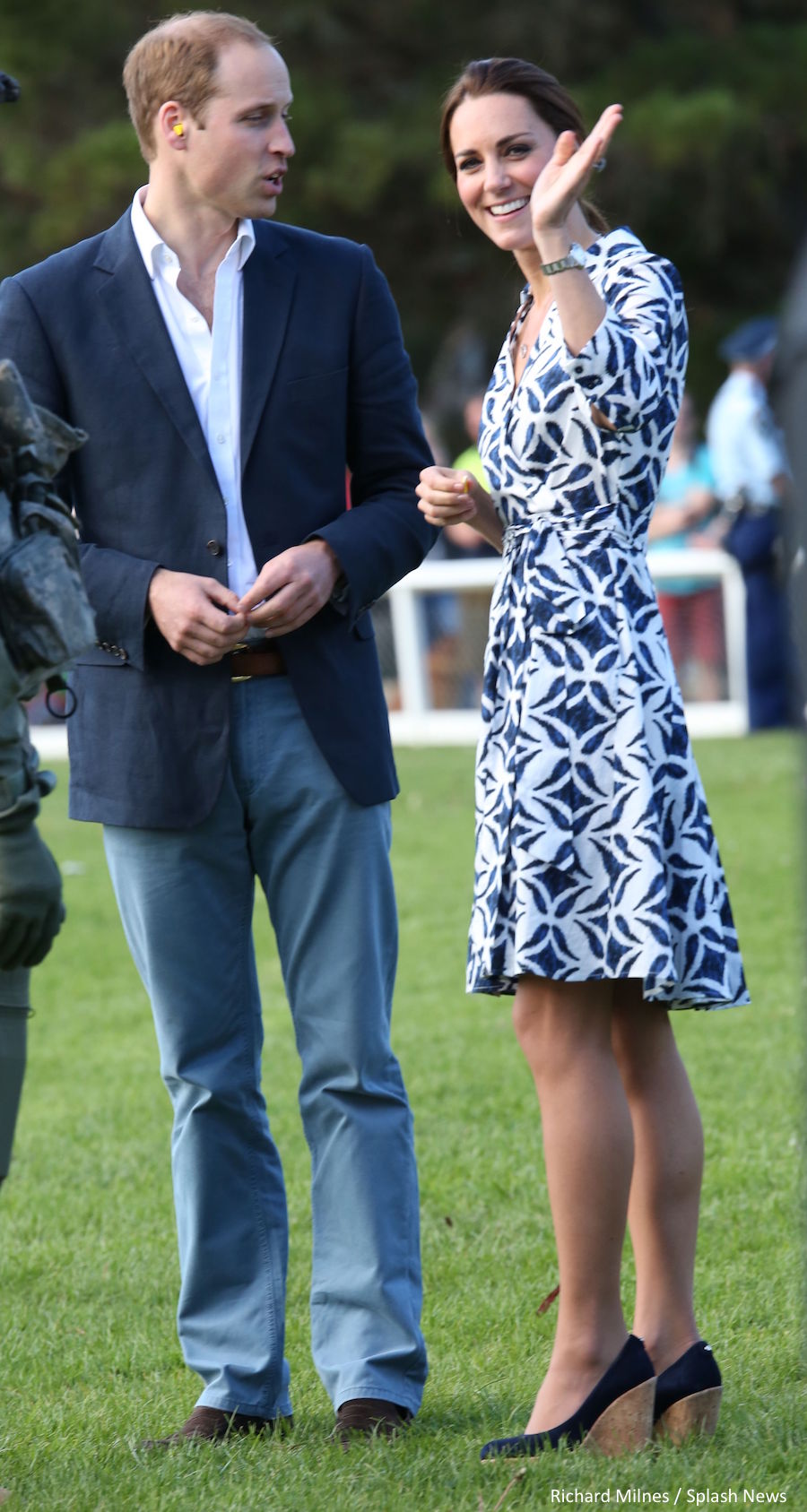 kate middleton blue wedges