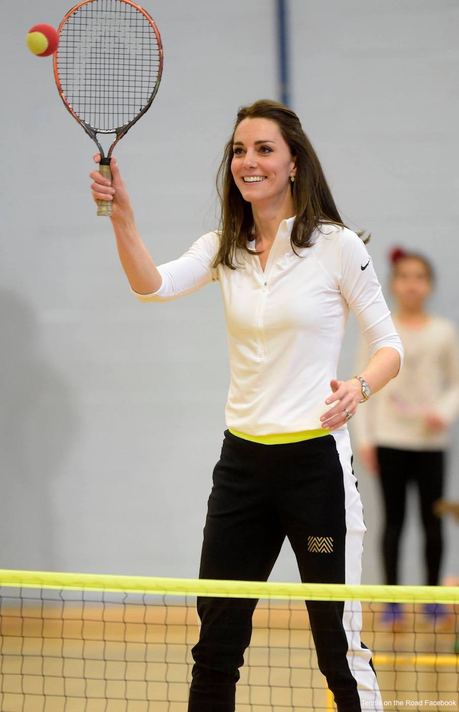 Kate spends the day in Edinburgh, visiting charities & playing tennis ...