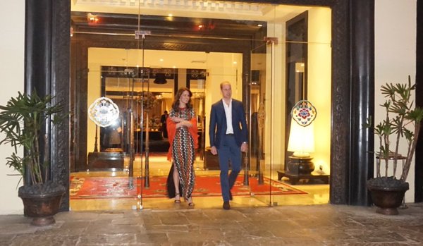 Kate wears Tory Burch dress for dinner with the King and Queen of Bhutan