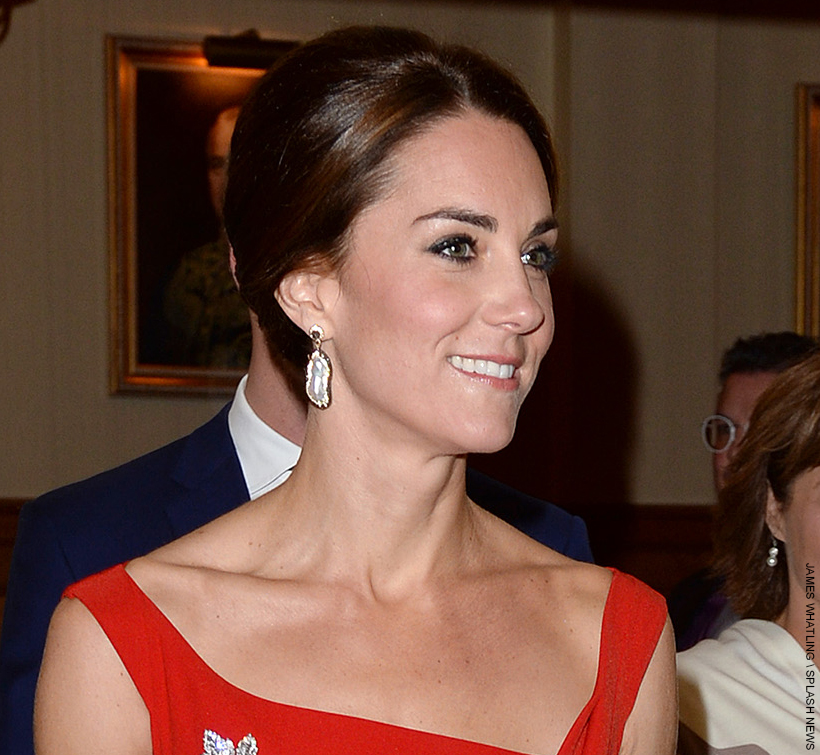 Kate Middleton wearing the Soru Jewellery baroque pearl earrings