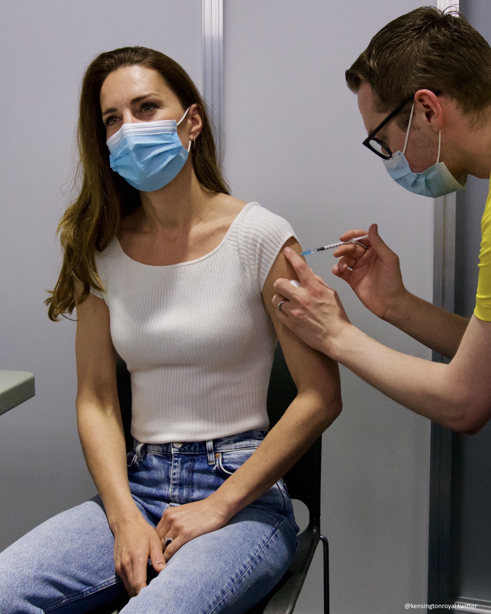 Kate Middleton in for Covid vaccine—Duchess in jeans & top