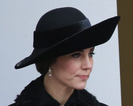 hat-earrings