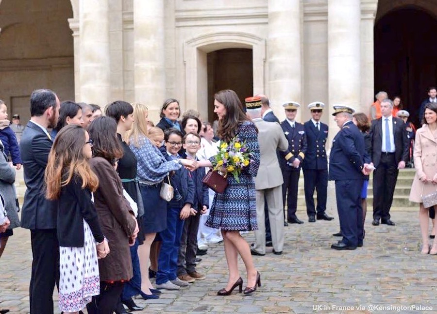 William and Kate leave Les Invalides