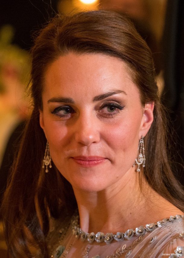 Kate Middleton's Jewellery • earnings, necklaces & rings worn by Kate!