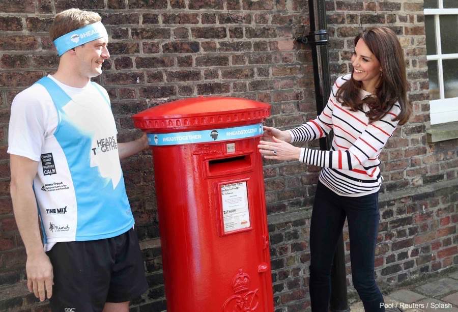 On the 19th of April 2017, Kate hosted Team Heads Together runners at Kensington Palace to wish them luck with preparing for the London Marathon. She revealed one of around 70 Royal Mail post boxes that will be wrapped with Heads Together headbands on the London Marathon route. 