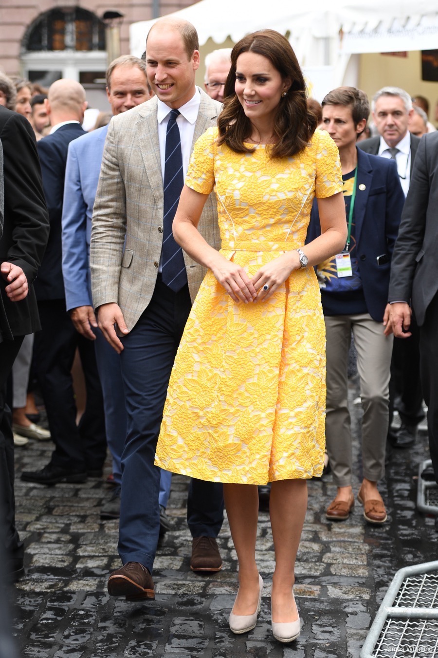 Kate wears cheery yellow dress in Heidelberg, Germany