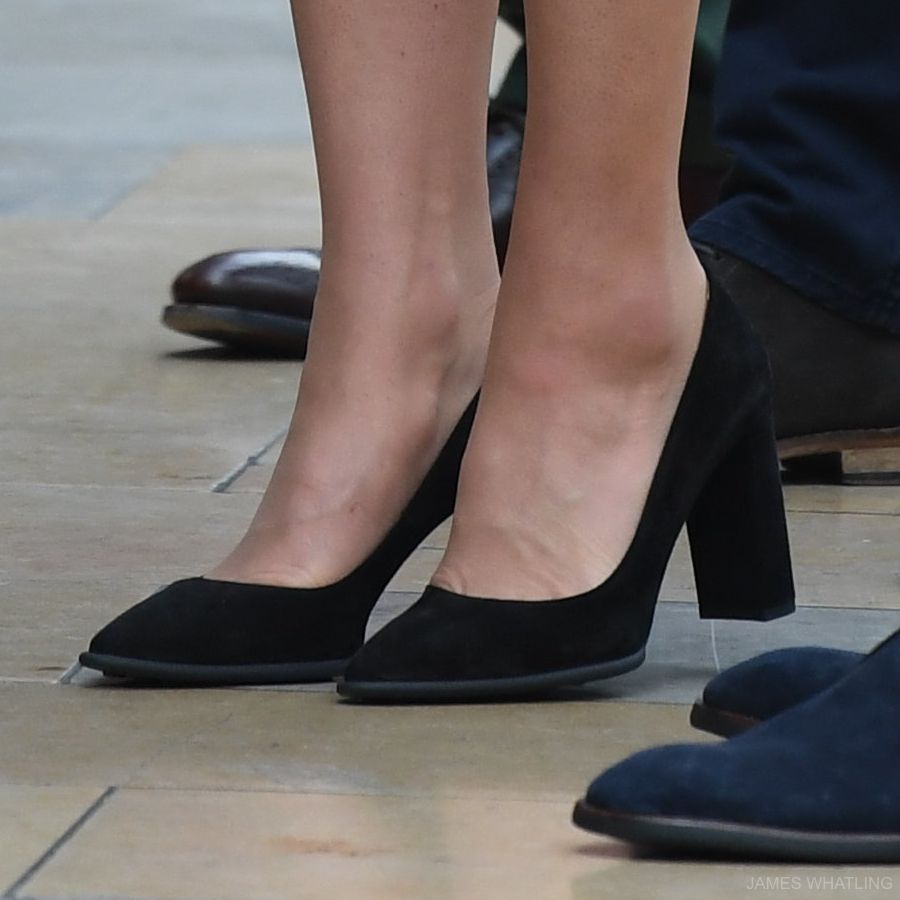 Kate Middleton's Block Heeled Pumps in Black Suede