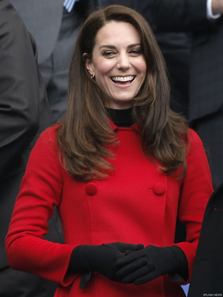Kate Middleton wearing the Cornelia James Imogen gloves with bow detail in black
