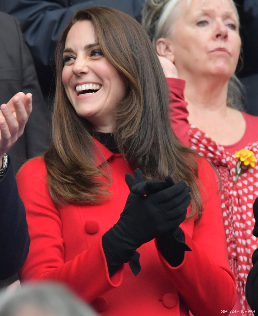 Kate Middleton wearing the Cornelia James Imogen gloves with bow detail