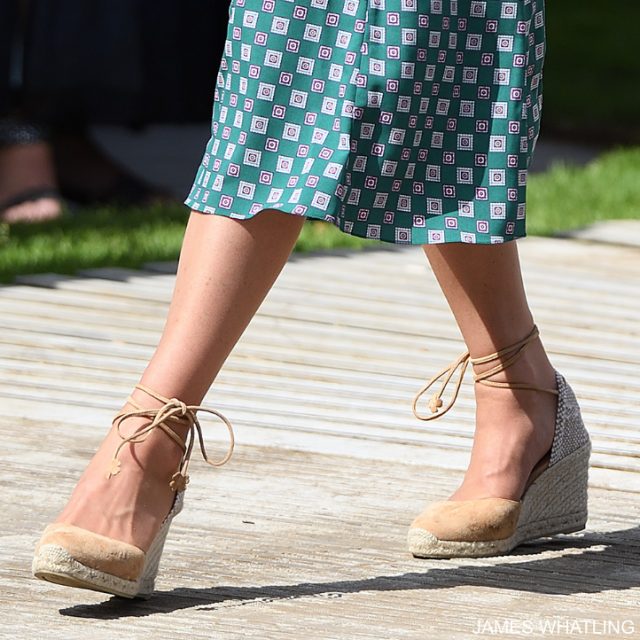 Kate Middleton wearing the Castañer Carina Espadrille Wedges in Light Brown