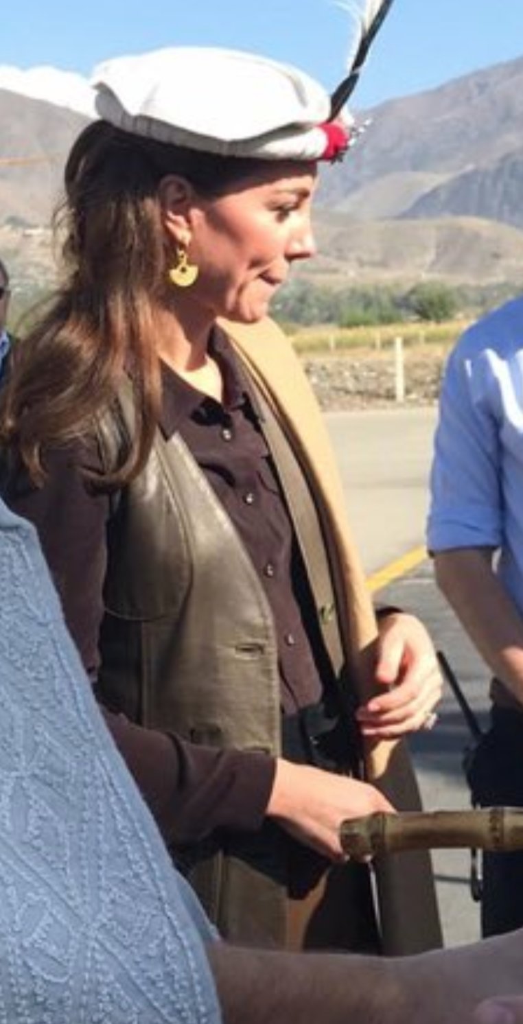 Missoma Gold Zenyu Chandelier Hoops · Kate Middleton Style Blog