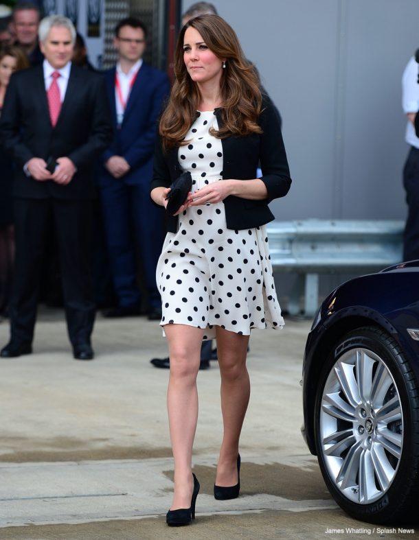 redden Noodlottig Carry Kate Middleton wearing Topshop dresses