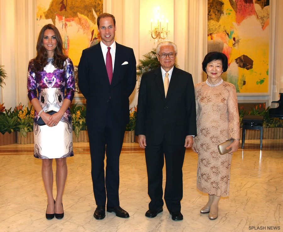 Kate wears purple print dress by Prabal Gurung for State Dinner