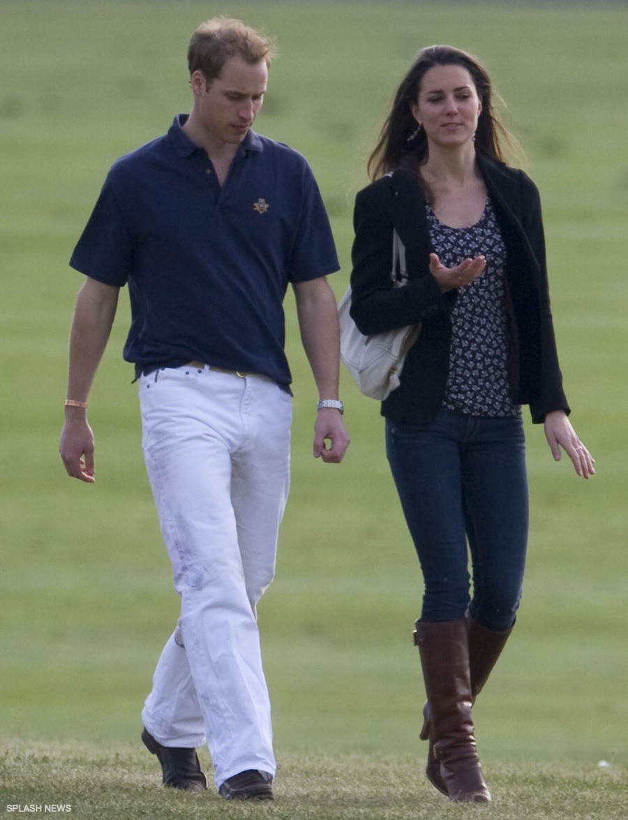 Kate Middleton Wearing The Patrick Mavros Ndoro Dangle Silver Earrings