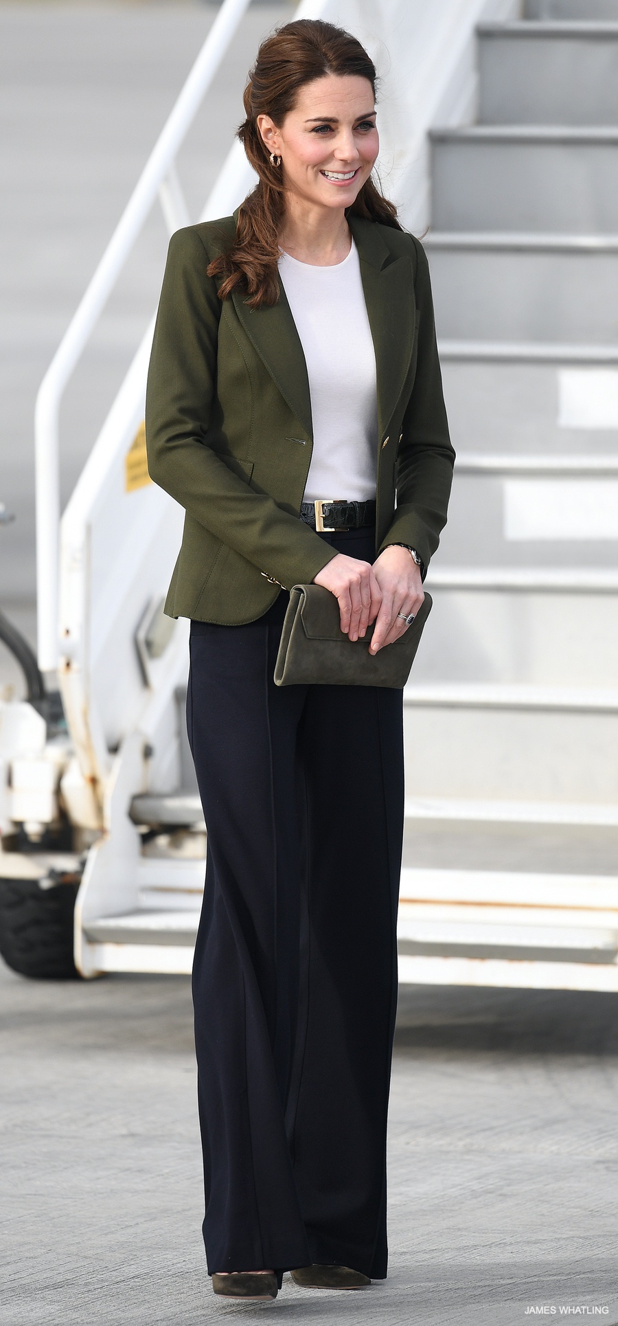 Kate Middleton has embraced the puddle pants trend, wearing hers with a chic blazer. 
