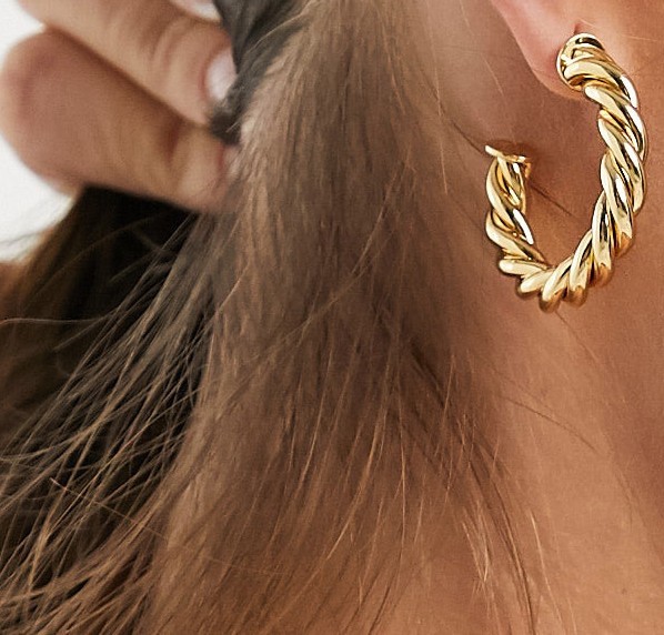 Kate Middleton's ASOS earrings gold twisted hoops
