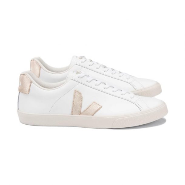 Kate Middleton s VEJA Esplar sneakers in white rose gold metallic