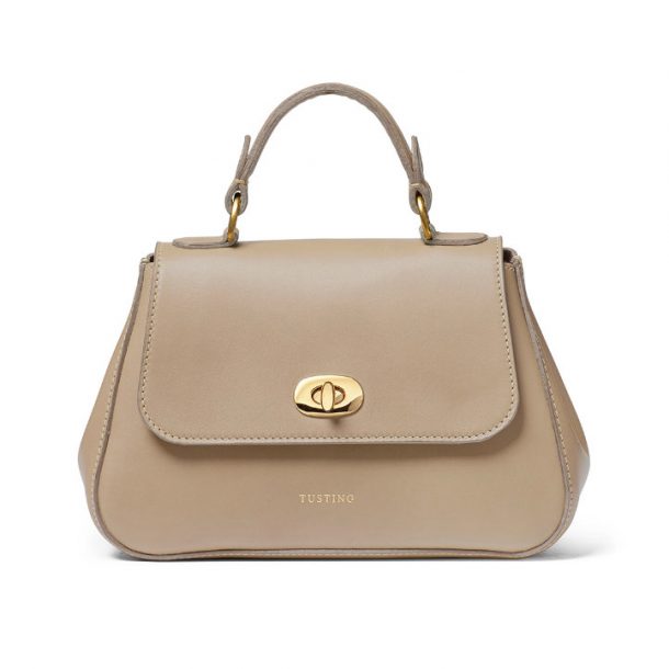 Looking for Kate Middleton's bags & handbags? 65+ listed here!