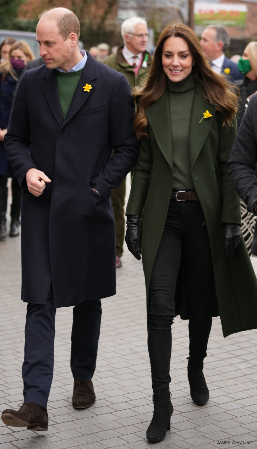 Kate in a green SportMax coat