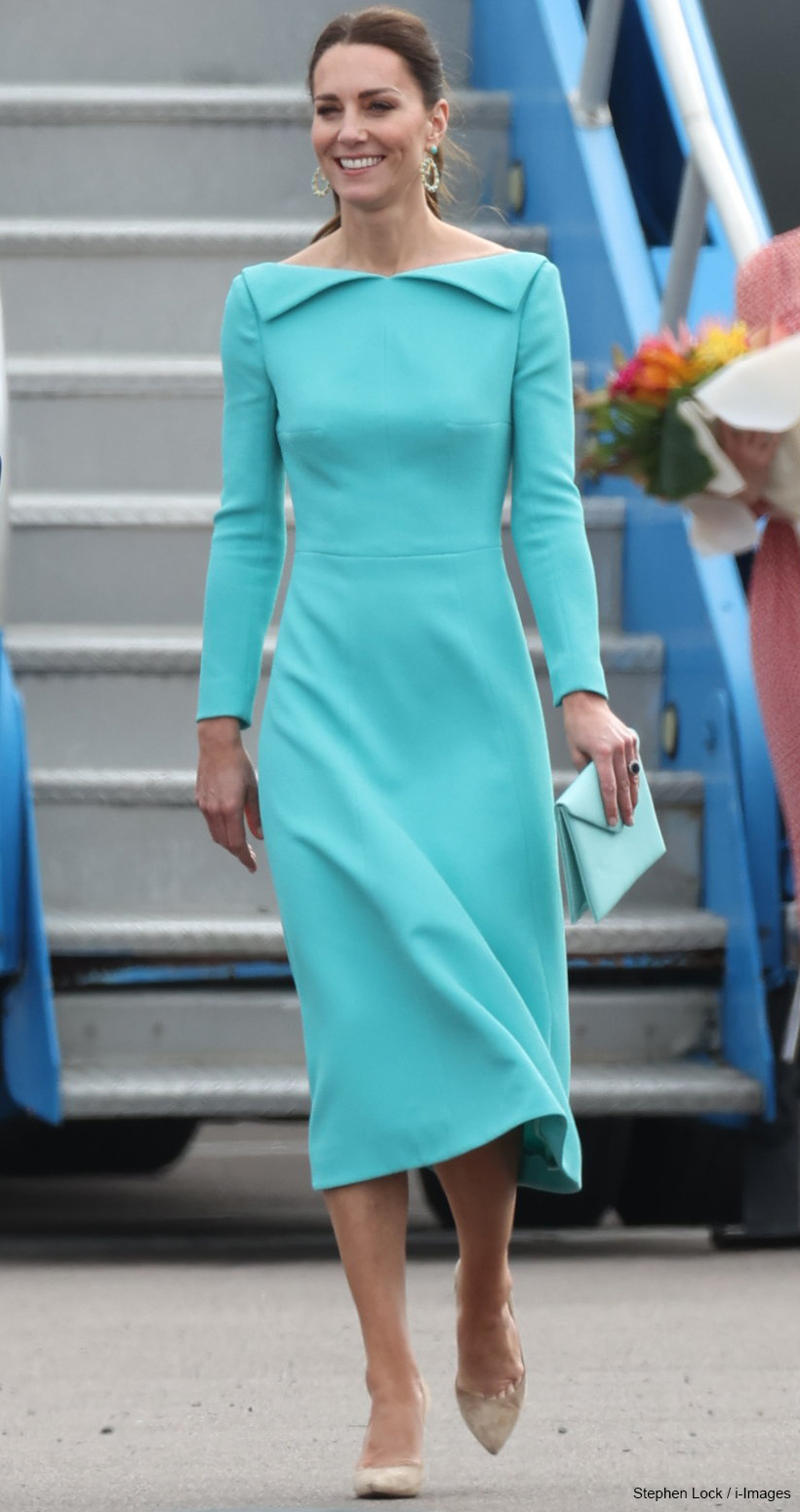 Kate in Aquamarine dress & turquoise earrings for Bahamas arrival + Prime Minister visit