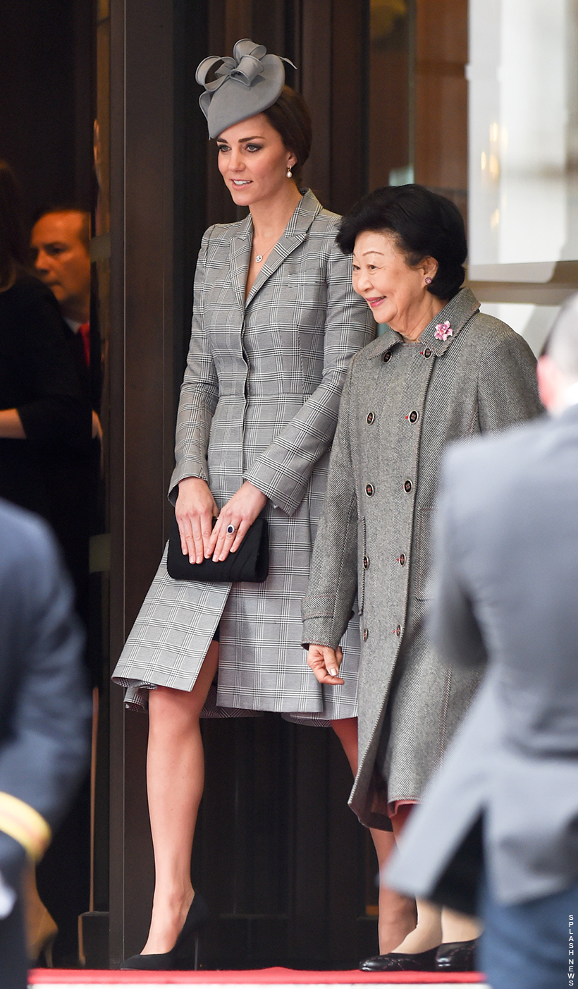 Kate Middleton wears Grey Alexander McQueen Coat To Welcome Singaporean President On State Visit