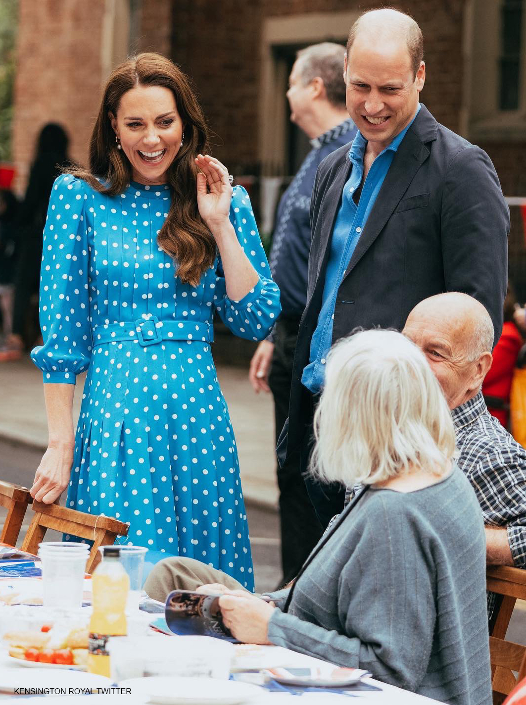 Kate middleton navy polka hotsell dot dress