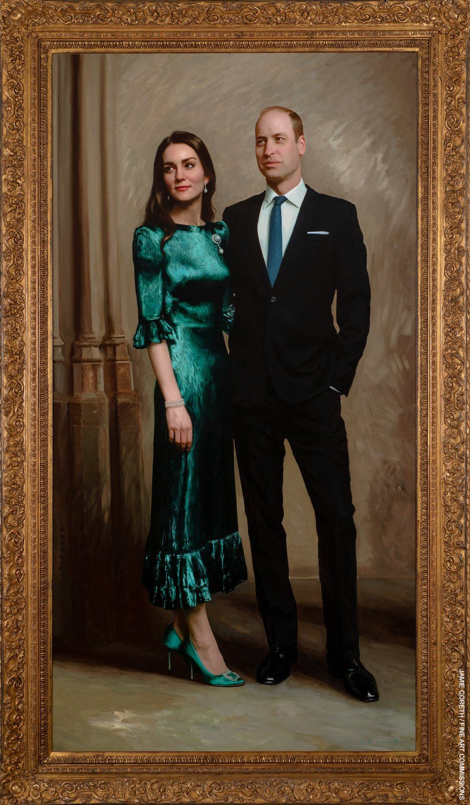 Kate wears shimmering green dress in official portrait