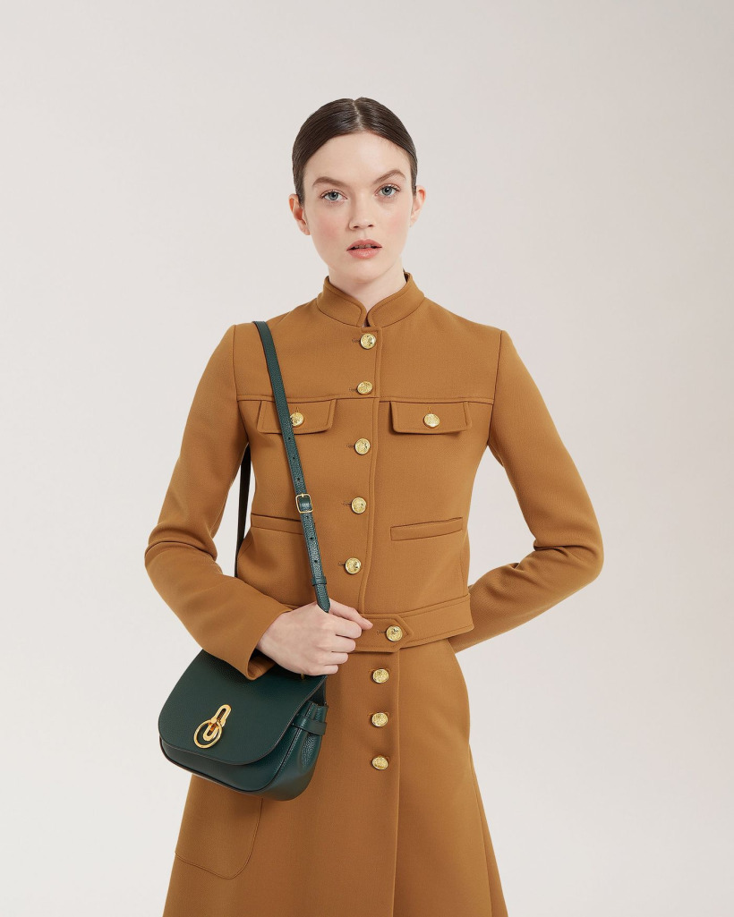 Model carrying the Mulberry Amberley Satchel in Green on her shoulder