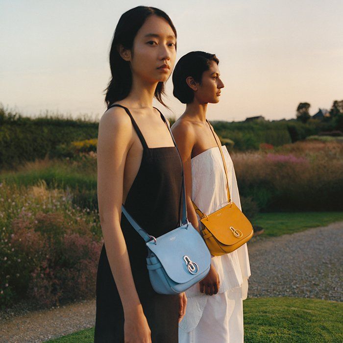 Models wearing Mulberry bags