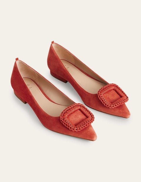 Red suede hot sale pointed flats