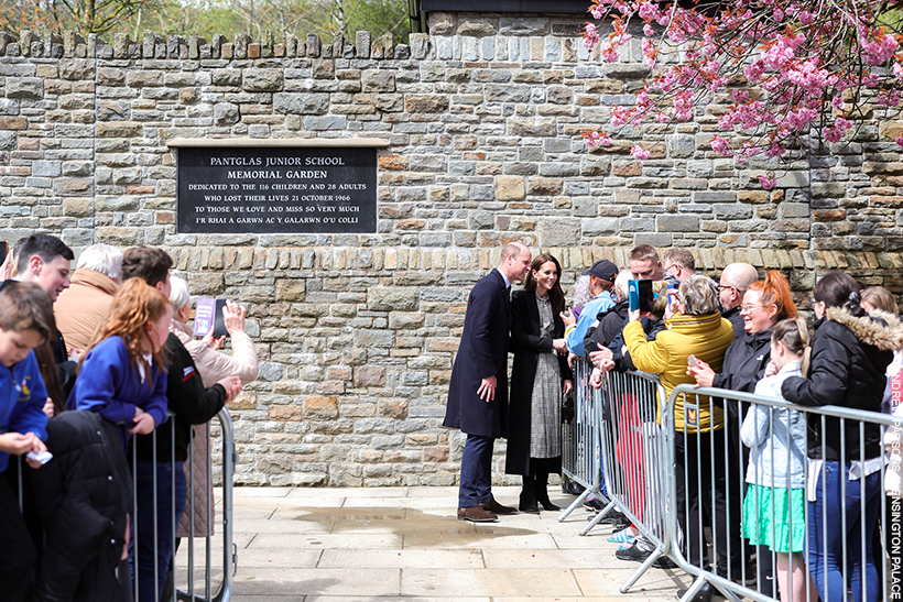 Kate Middleton in black for Aberfan; Adorable baby swipes her bag!