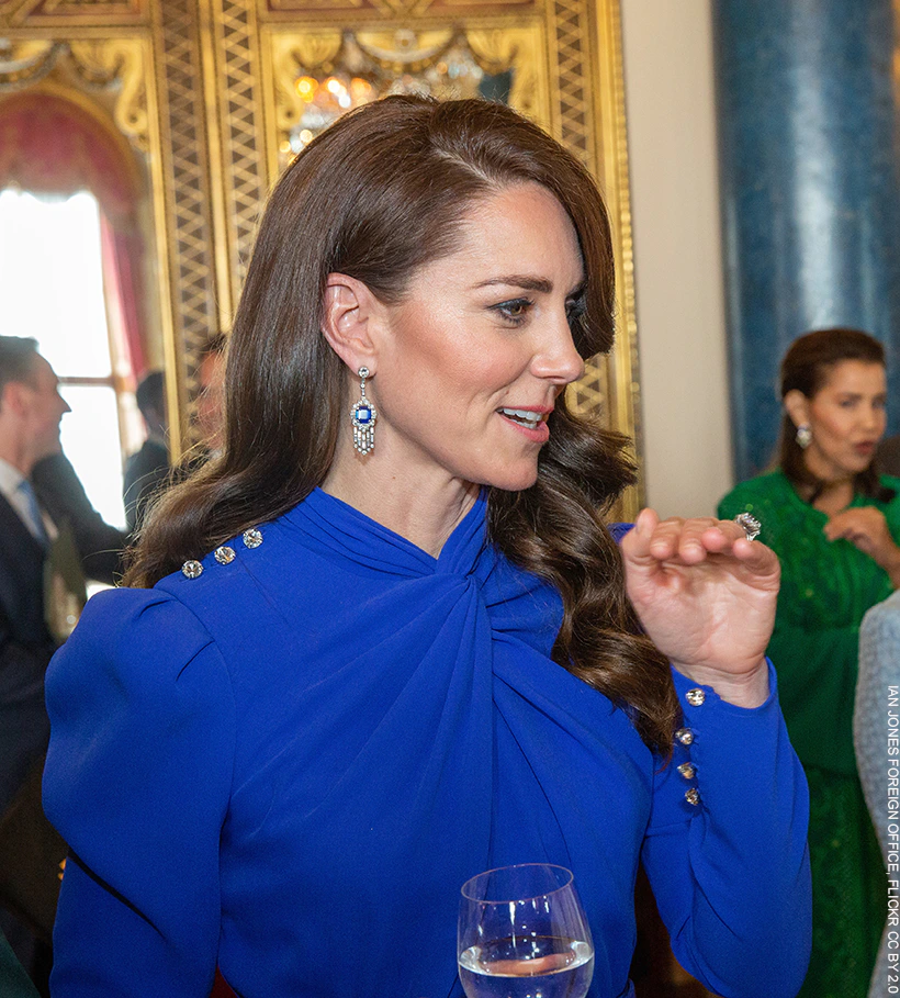 Royal blue dress shop with silver accessories