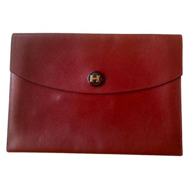 Pebbled Leather Duck Minaudiere