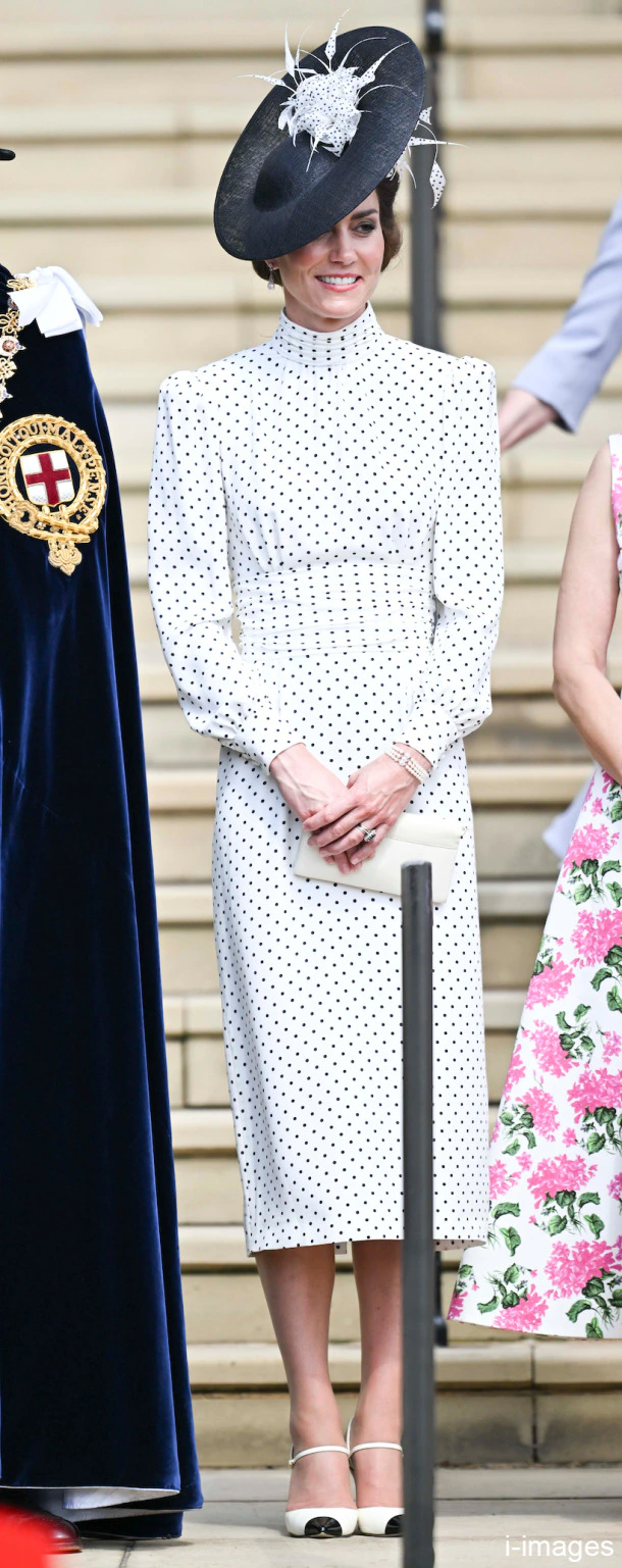 Kate Middleton wearing the Zara High Waist Culottes in Black in black