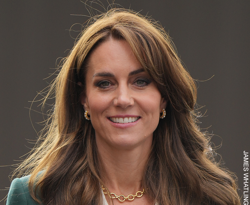 Kate Middleton wearing her gold chunky jewellery.