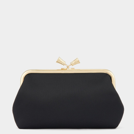 Kate Middleton's Anya Hindmarch Maud Clutch in Black