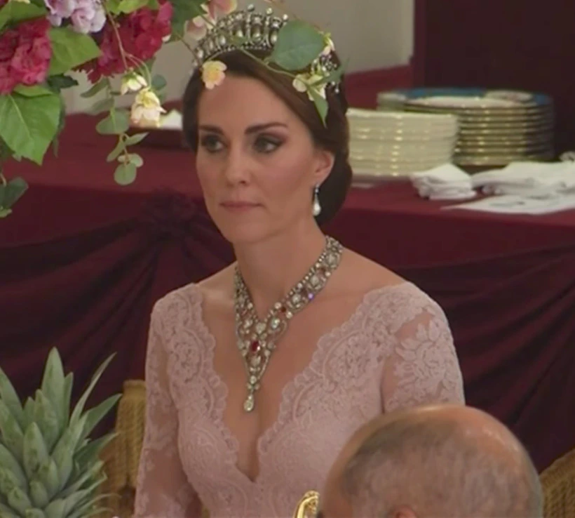kate dress state dinner Kate Middleton's State Banquet Looks