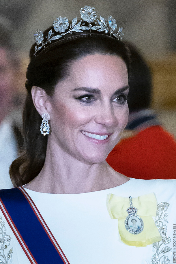 Kate Middleton's State Banquet Looks Glittering Jewels & Shimmering Gowns