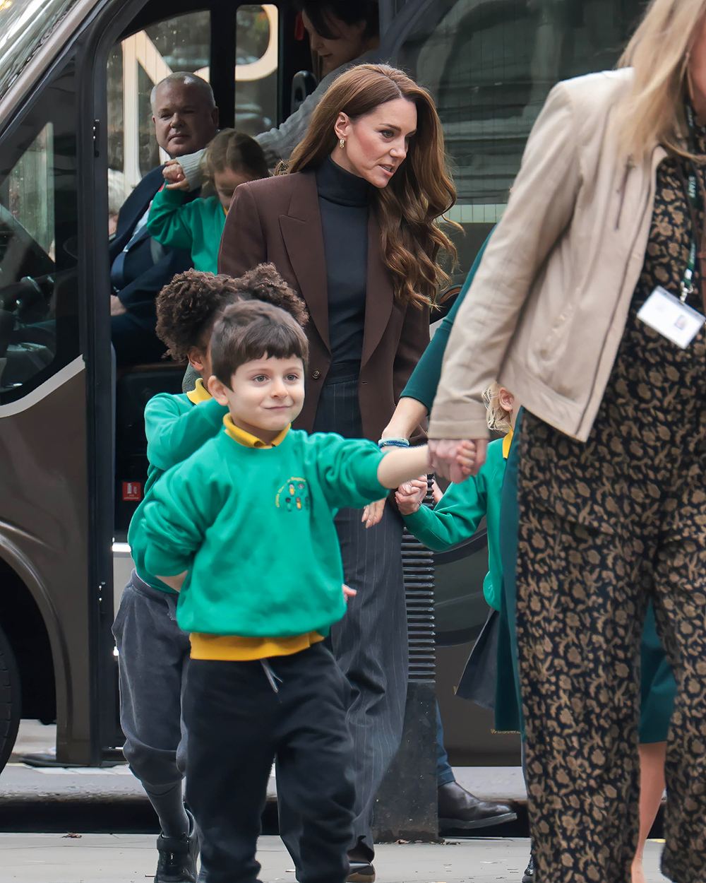 Kate Middleton rode a school bus today, plus all the details on her ...